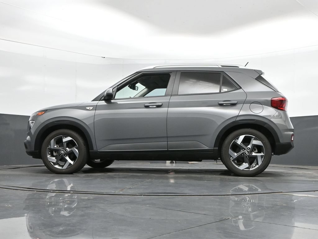 Certified 2023 Hyundai Venue SEL FWD image 46