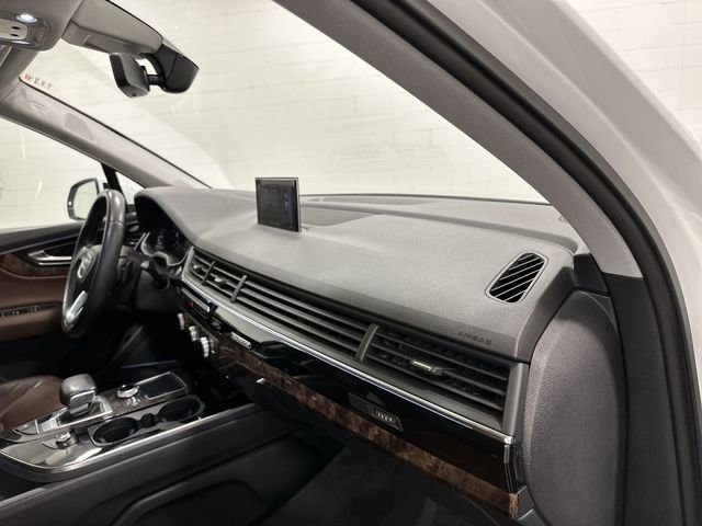 Used 2018 Audi Q7 3.0T Premium Plus w/ Premium Plus Package AWD/4WD image 30