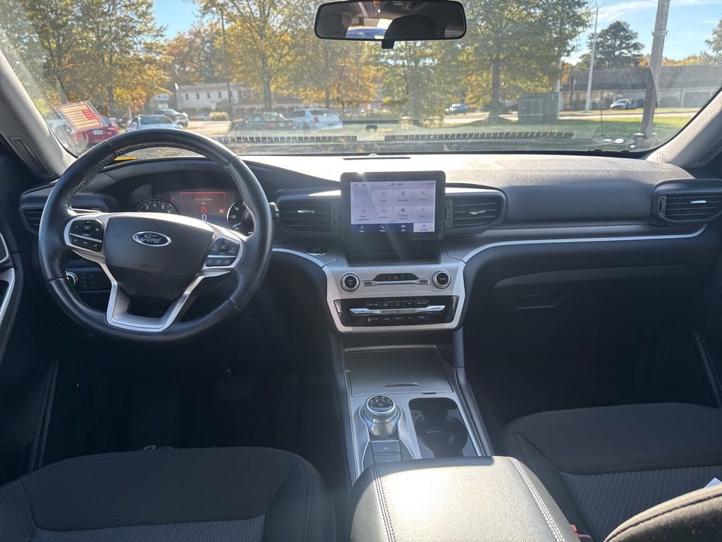 Certified 2022 Ford Explorer XLT image 12