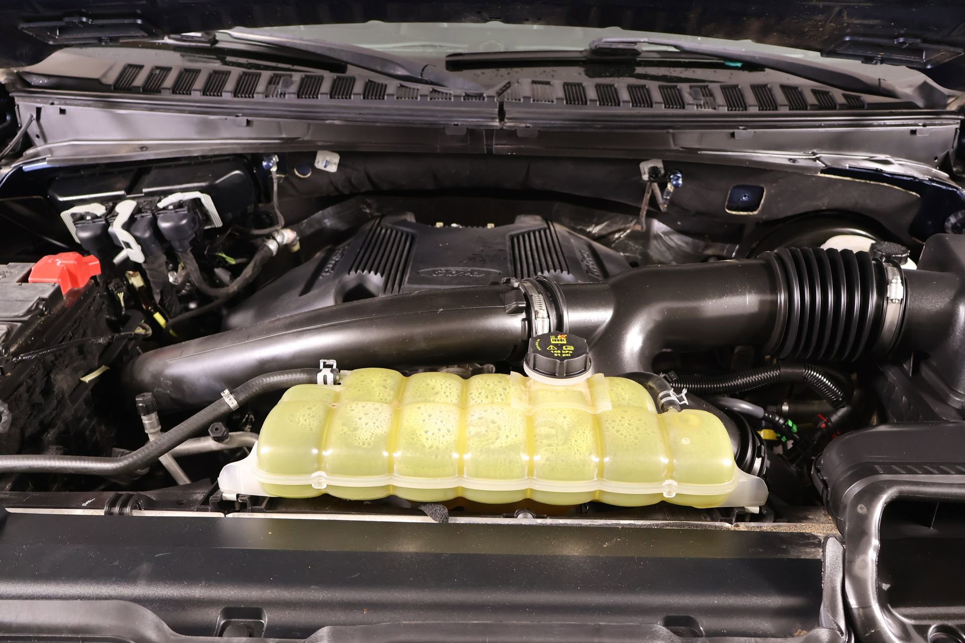 Used 2020 Ford Expedition XLT w/ Equipment Group 201A RWD image 19