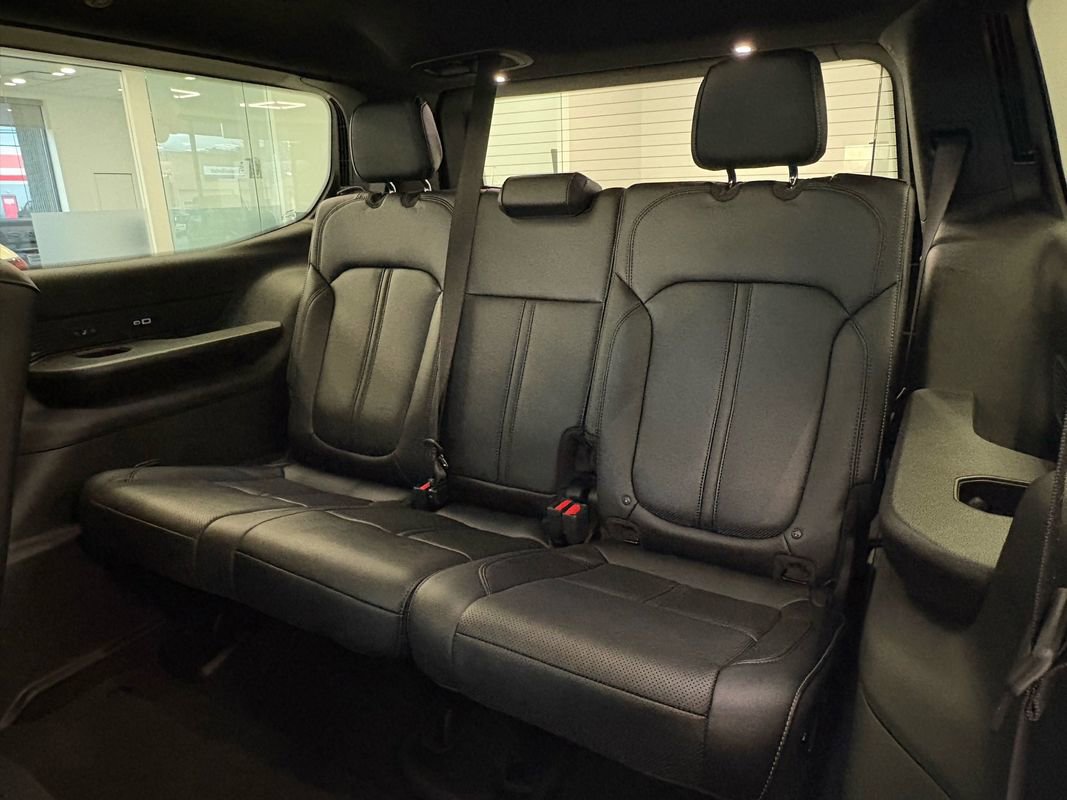 Used 2022 Jeep Wagoneer Series III w/ Premium Group I AWD/4WD image 26