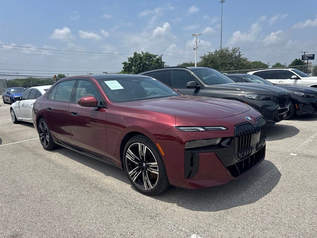 New 2025 BMW 740i xDrive w/ Premium Package AWD/4WD image 2