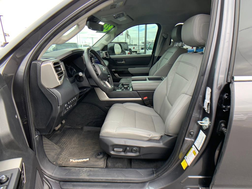 Used 2023 Toyota Tundra Limited w/ Power Package image 10