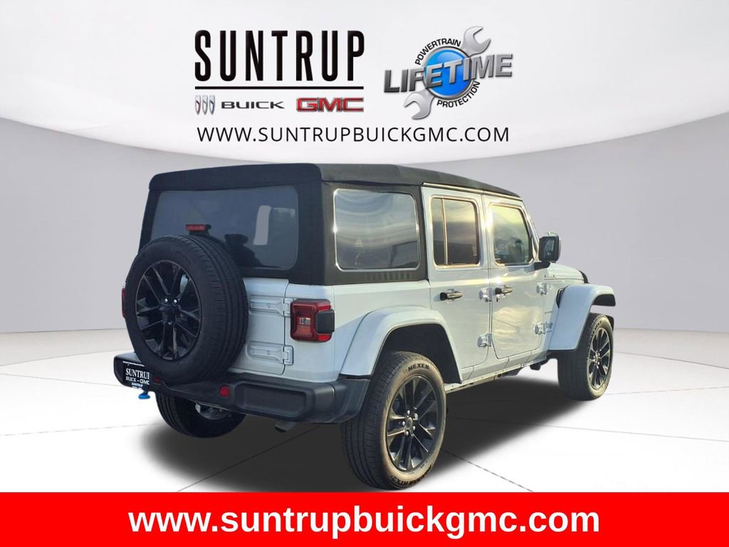 Used 2024 Jeep Wrangler Unlimited Sahara image 7