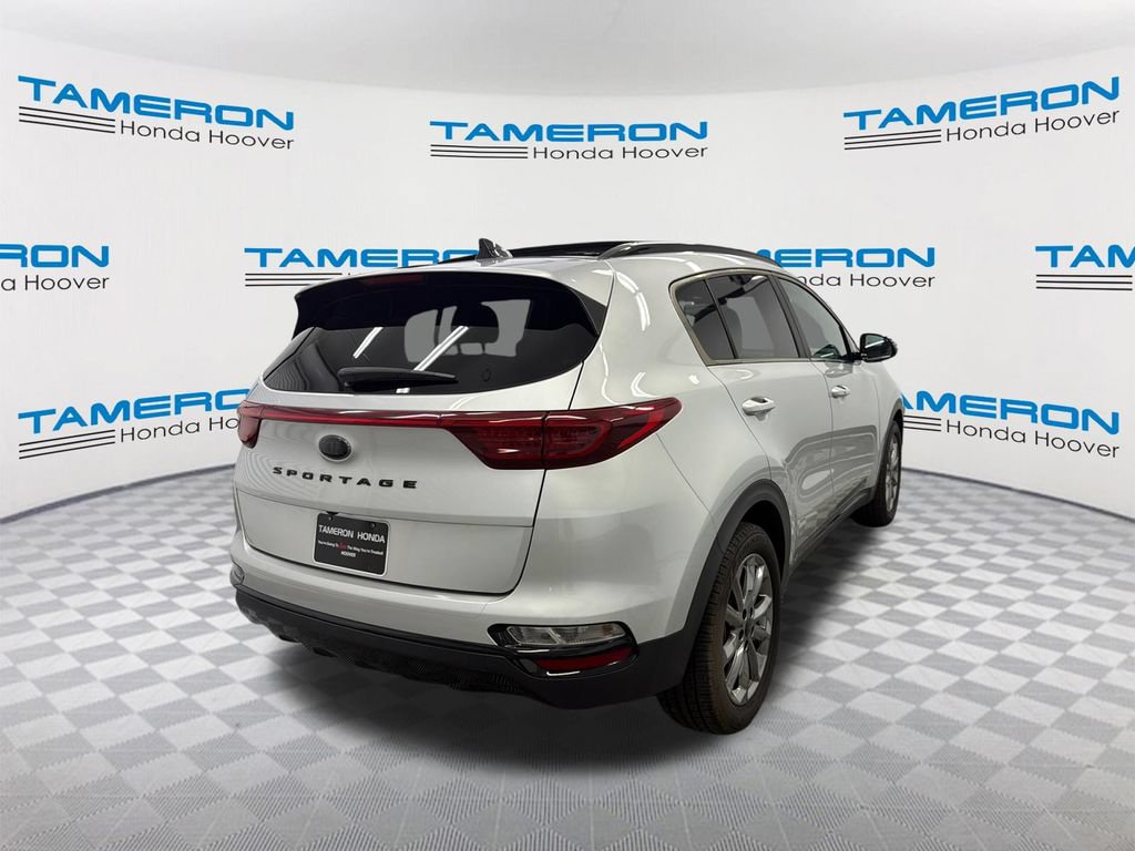 Used 2022 Kia Sportage Nightfall Edition w/ Nightfall Fwd Premium Package image 5