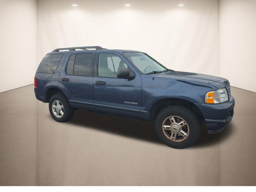 Used 2005 Ford Explorer XLT RWD image 2
