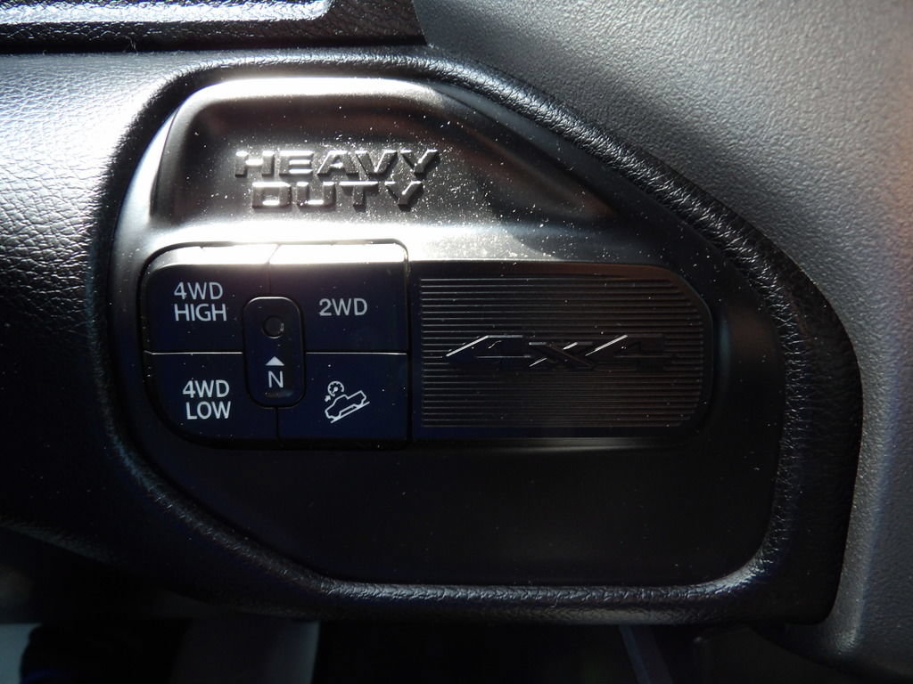 Used 2024 RAM 2500 Big Horn w/ Off Road Package AWD/4WD image 23
