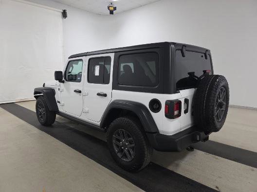 Used 2024 Jeep Wrangler Sport S image 5