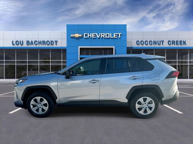 Used 2023 Toyota RAV4 LE image 5