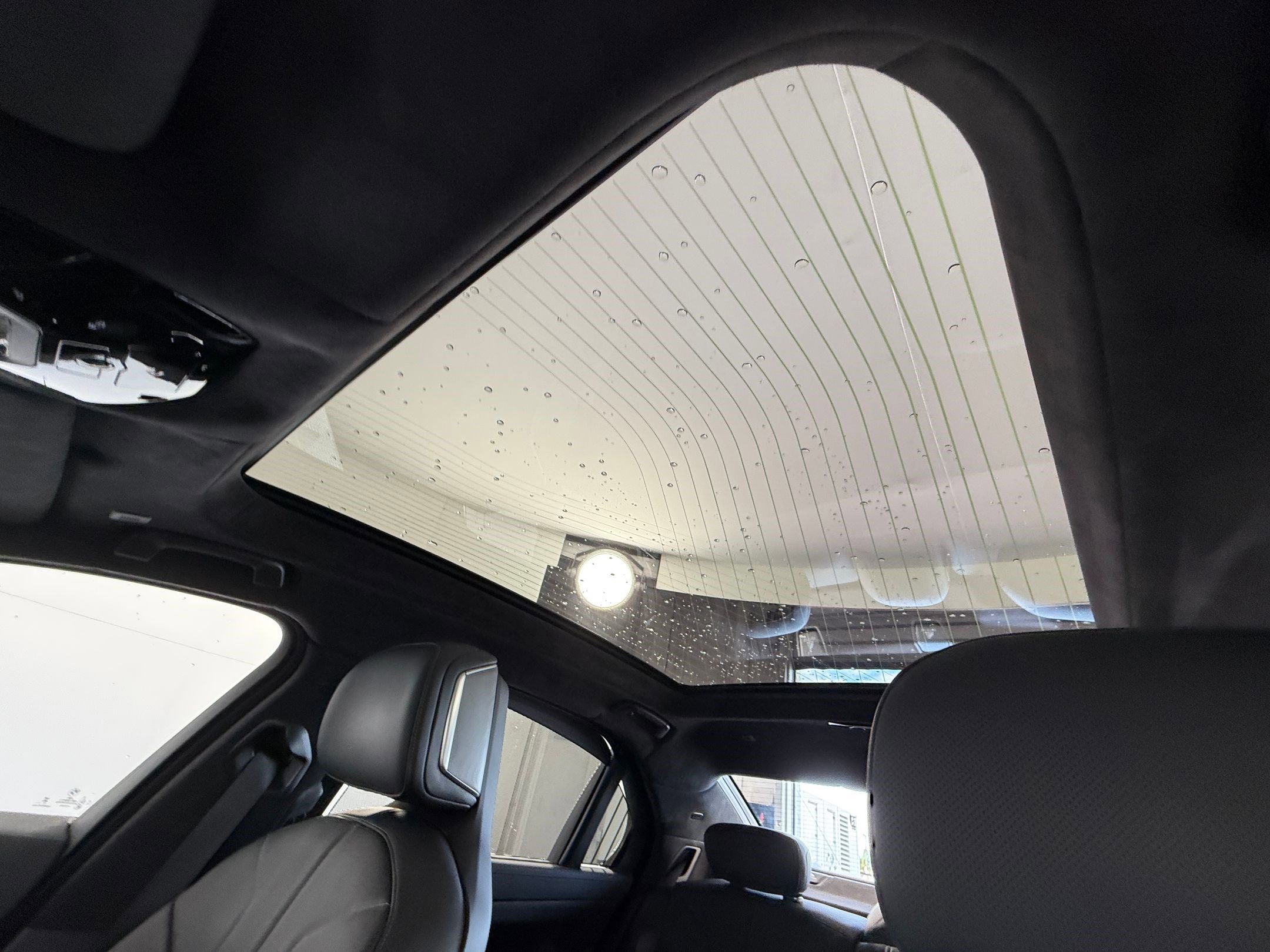 Certified 2024 BMW 760i xDrive w/ Executive Package AWD/4WD image 15