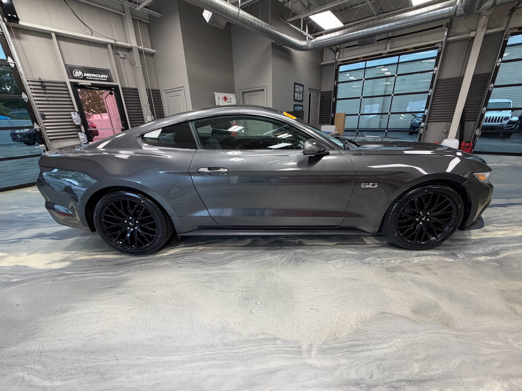 Used 2017 Ford Mustang GT w/ GT Performance Package RWD image 28