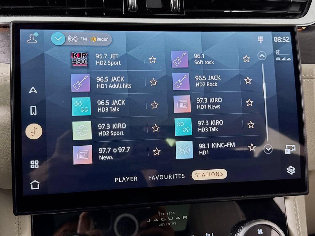 Used 2024 Jaguar F-PACE R-Dynamic S AWD/4WD image 35