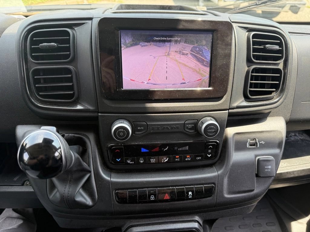 Used 2025 RAM ProMaster 2500 w/ U-Haul Equipment Group FWD image 40