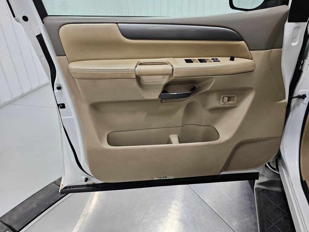 Used 2012 Nissan Armada SV AWD/4WD image 31