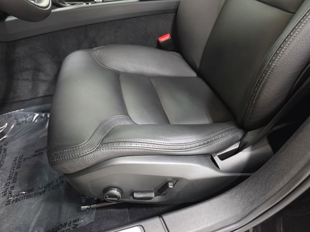 Used 2020 Volvo V60 T5 Cross Country w/ Protection Package Premier AWD/4WD image 29