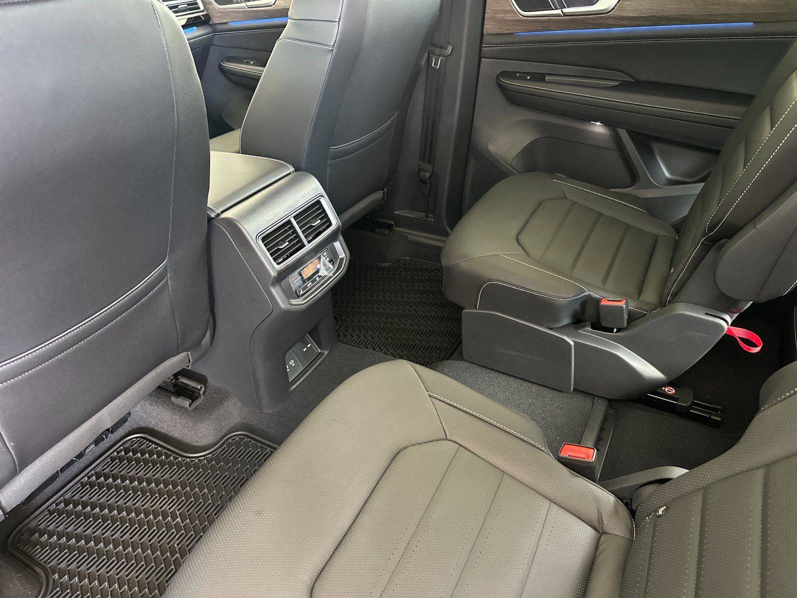 New 2026 Volkswagen Atlas SEL AWD/4WD image 11