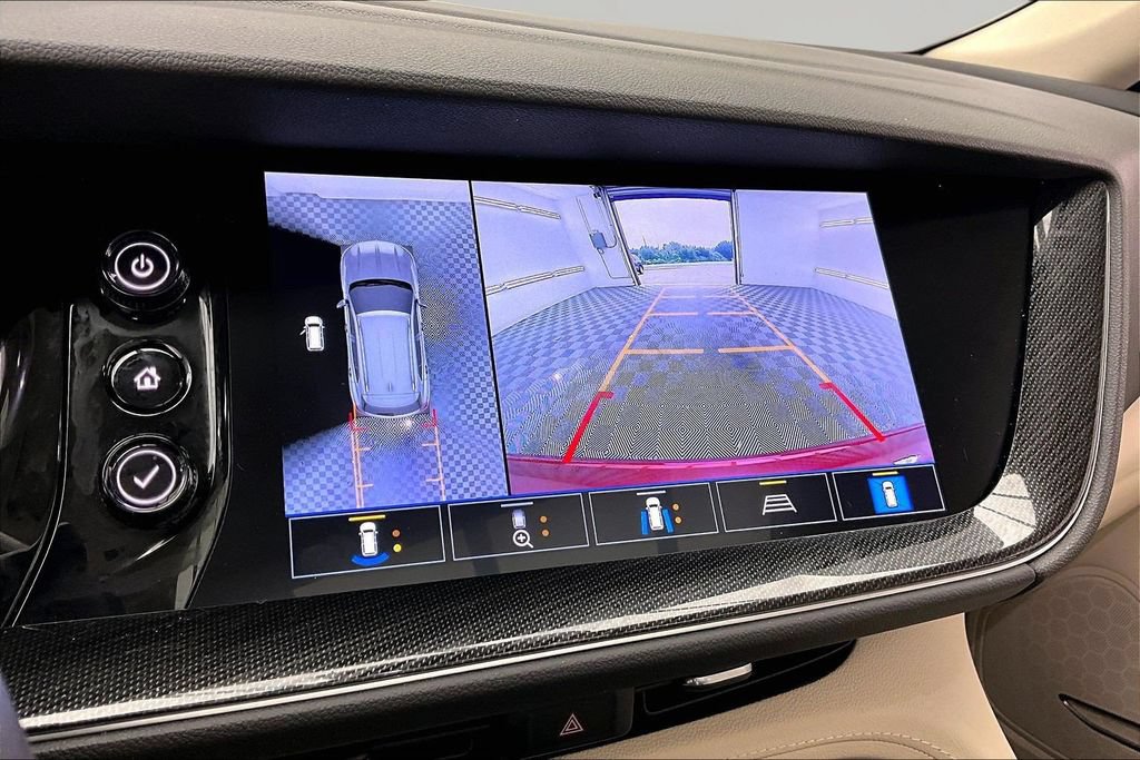 Used 2021 Buick Envision Essence w/ Technology Package I FWD image 21
