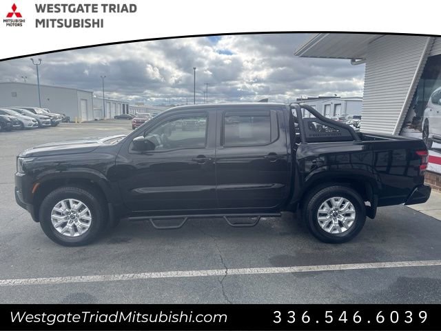 Used 2022 Nissan Frontier SV w/ Technology Package image 5