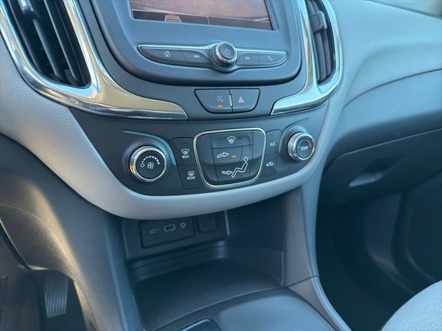 Used 2023 Chevrolet Equinox LT image 20