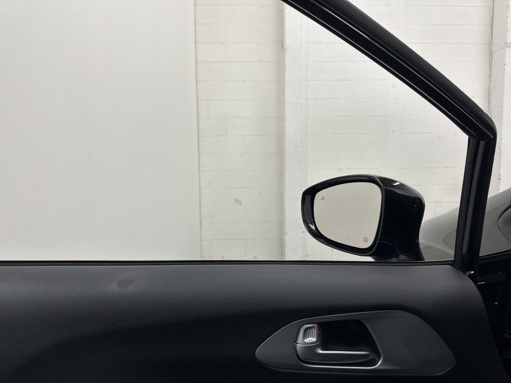 Used 2018 Chrysler Pacifica Touring Plus w/ S Appearance Package image 37