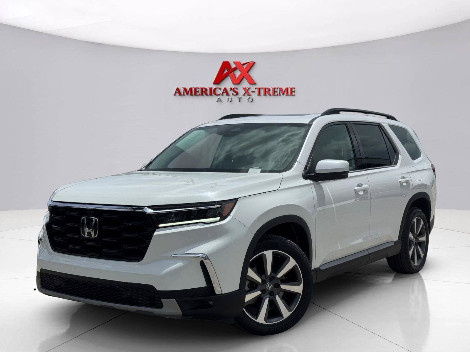 Used 2025 Honda Pilot Elite