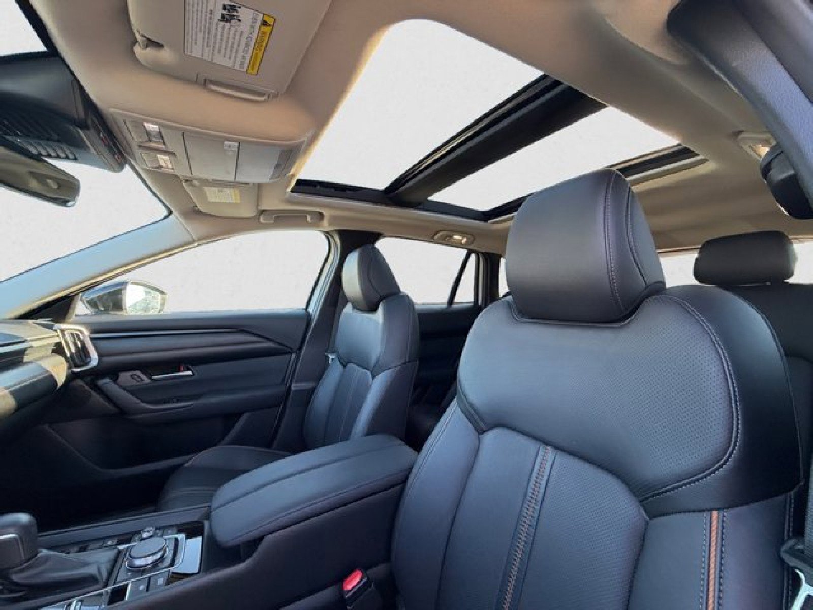 Used 2025 MAZDA CX-50 AWD 2.5 Hybrid w/ Premium Pkg image 12