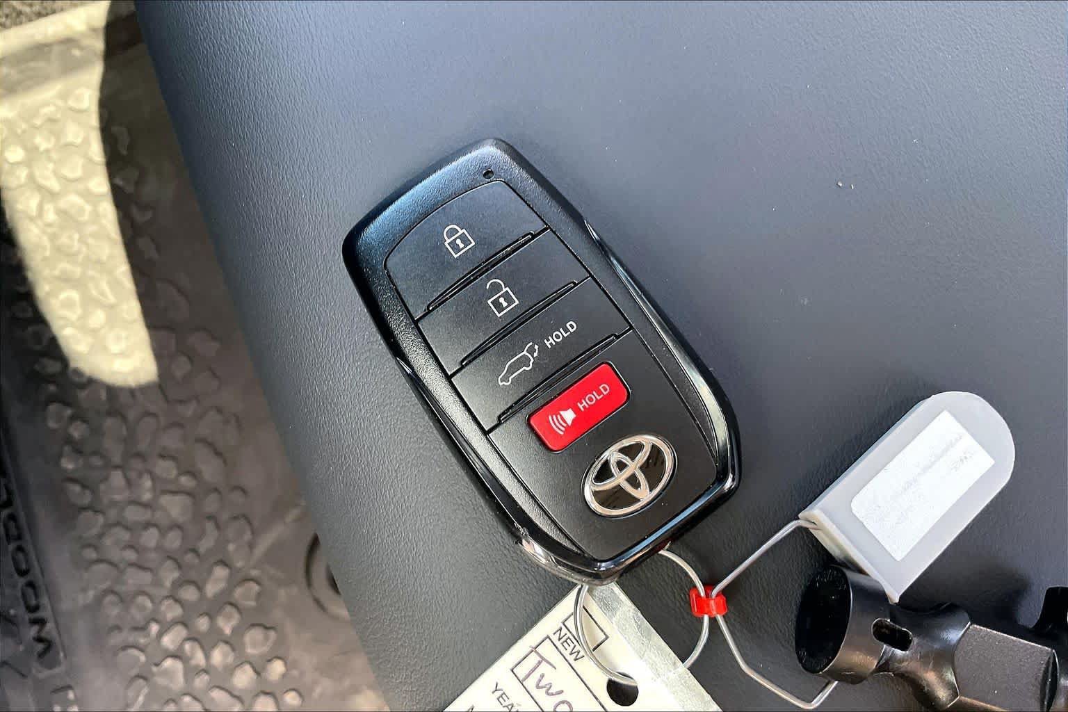 Used 2026 Toyota RAV4 AWD image 14
