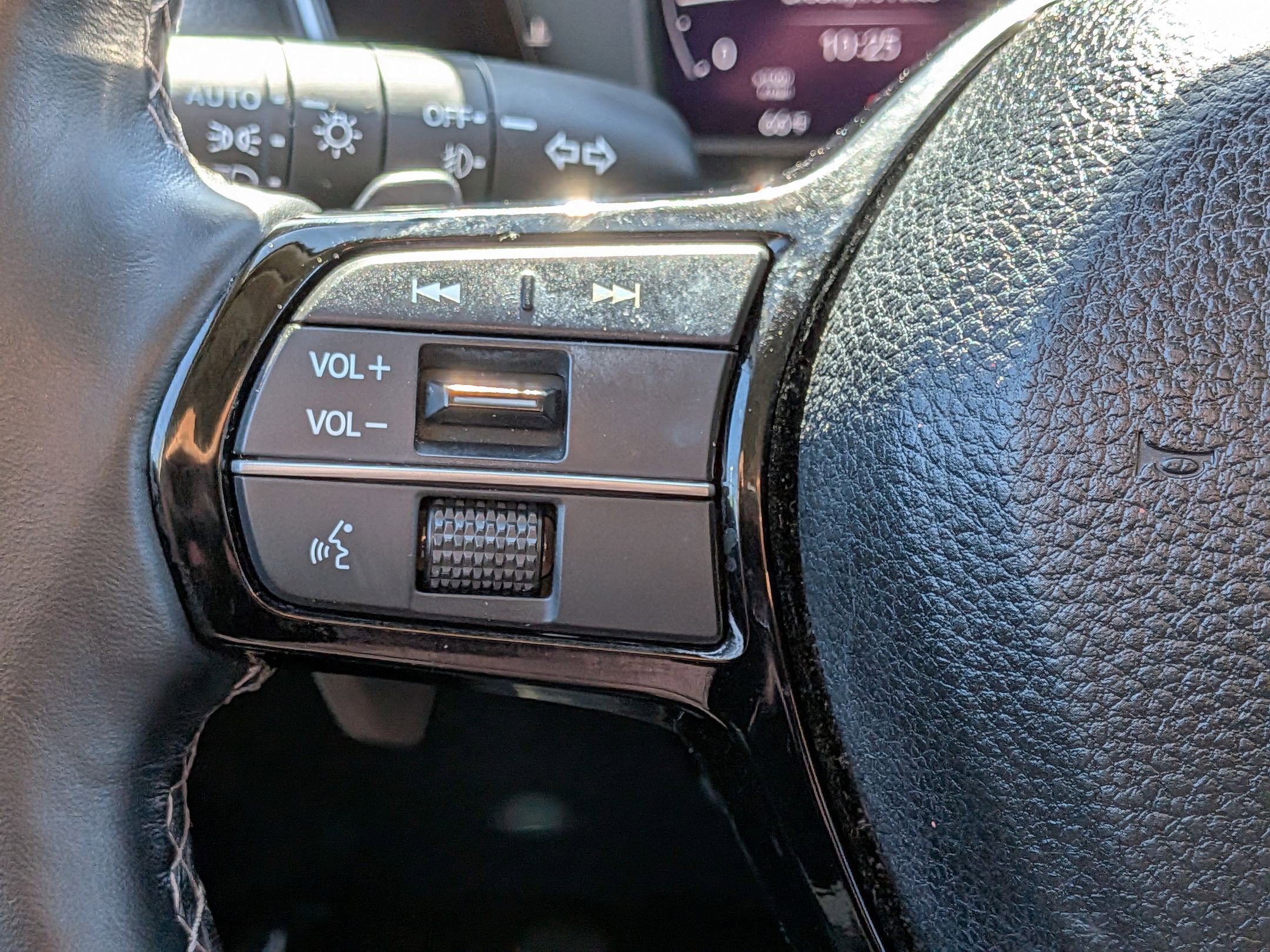 Used 2022 Honda Civic Touring image 14
