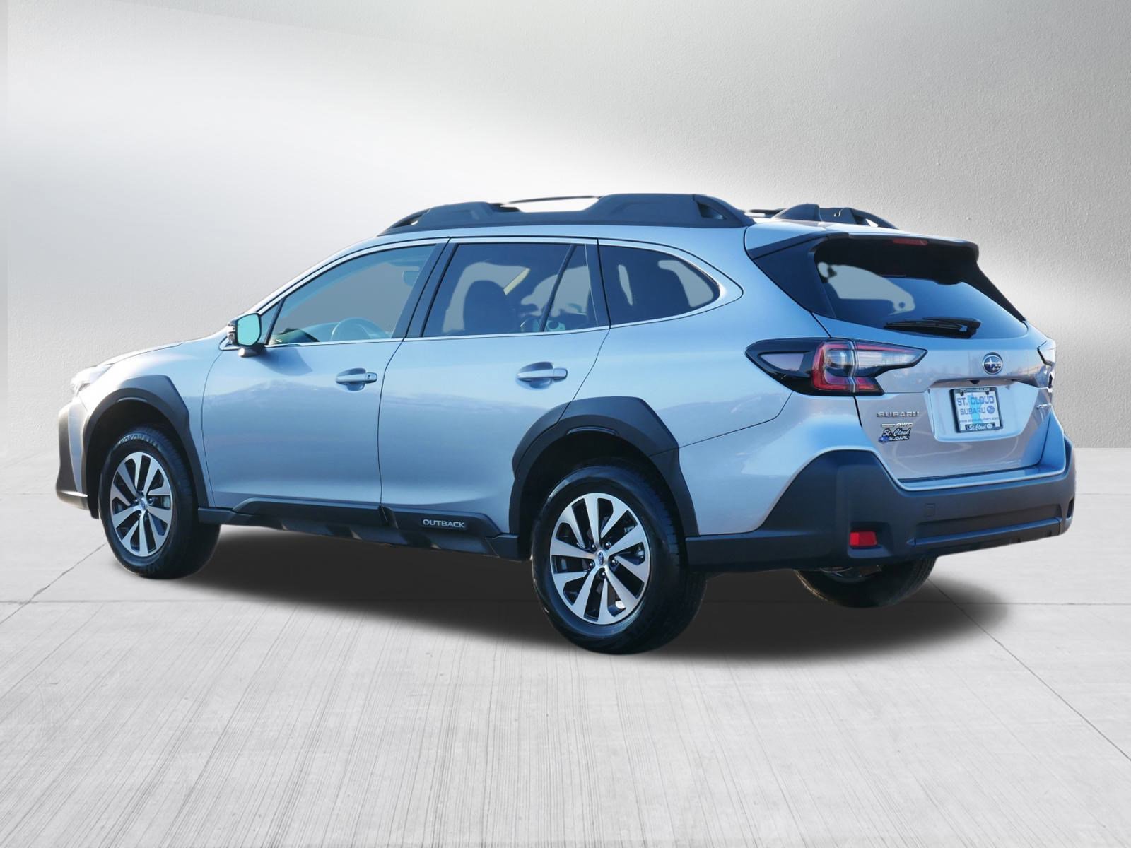 Certified 2025 Subaru Outback Premium image 5