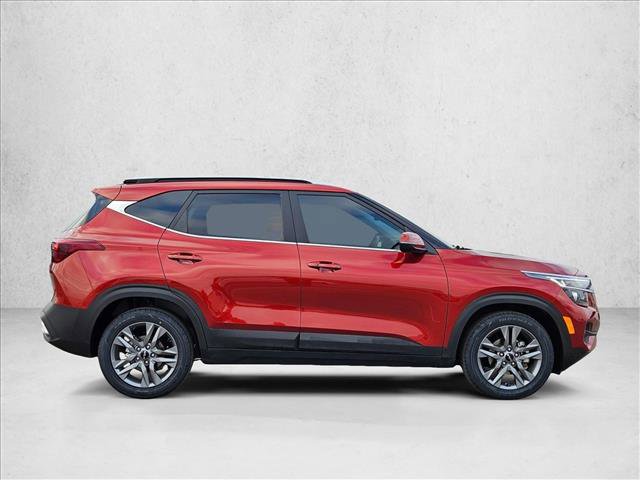 Used 2023 Kia Seltos S w/ Navigation Package image 4