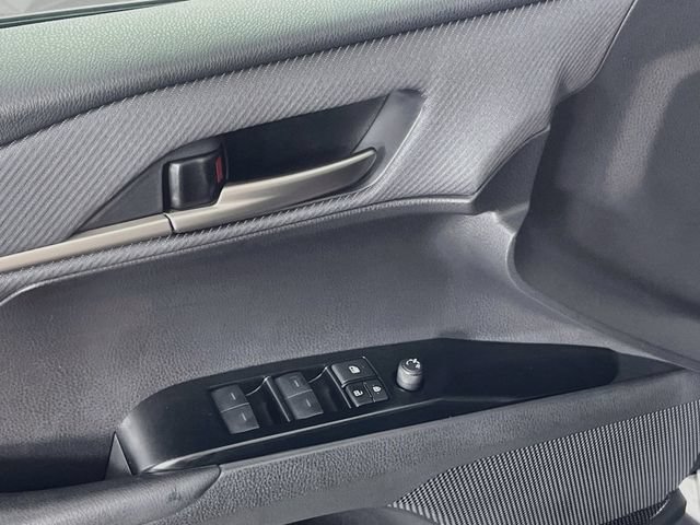 Used 2026 Toyota Camry SE FWD image 19