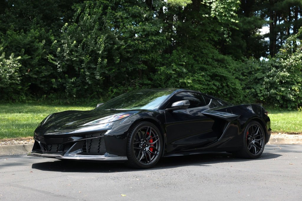 Used 2024 Chevrolet Corvette Z06 image 18