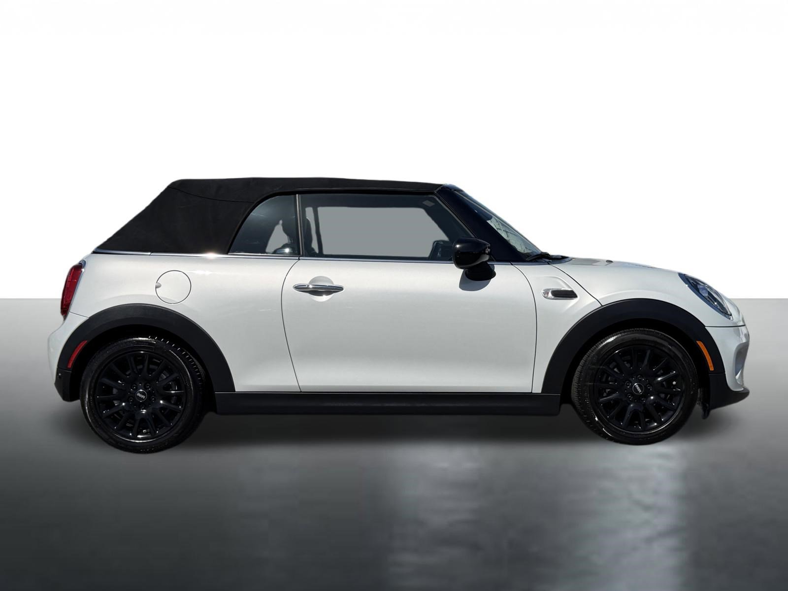 Used 2021 MINI Cooper Convertible w/ Storage Package FWD image 9