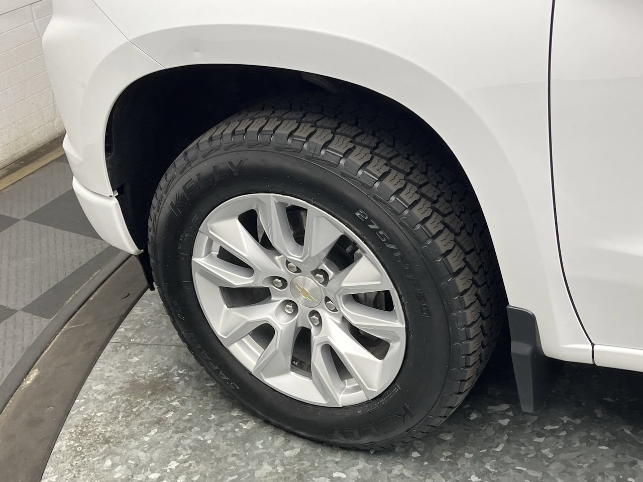 Certified 2023 Chevrolet Silverado 1500 Custom AWD/4WD image 32