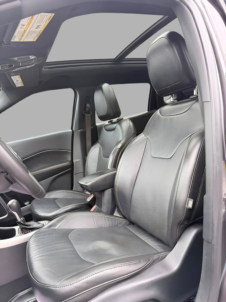Used 2021 Jeep Compass Latitude w/ Sun and Sound Group FWD image 26