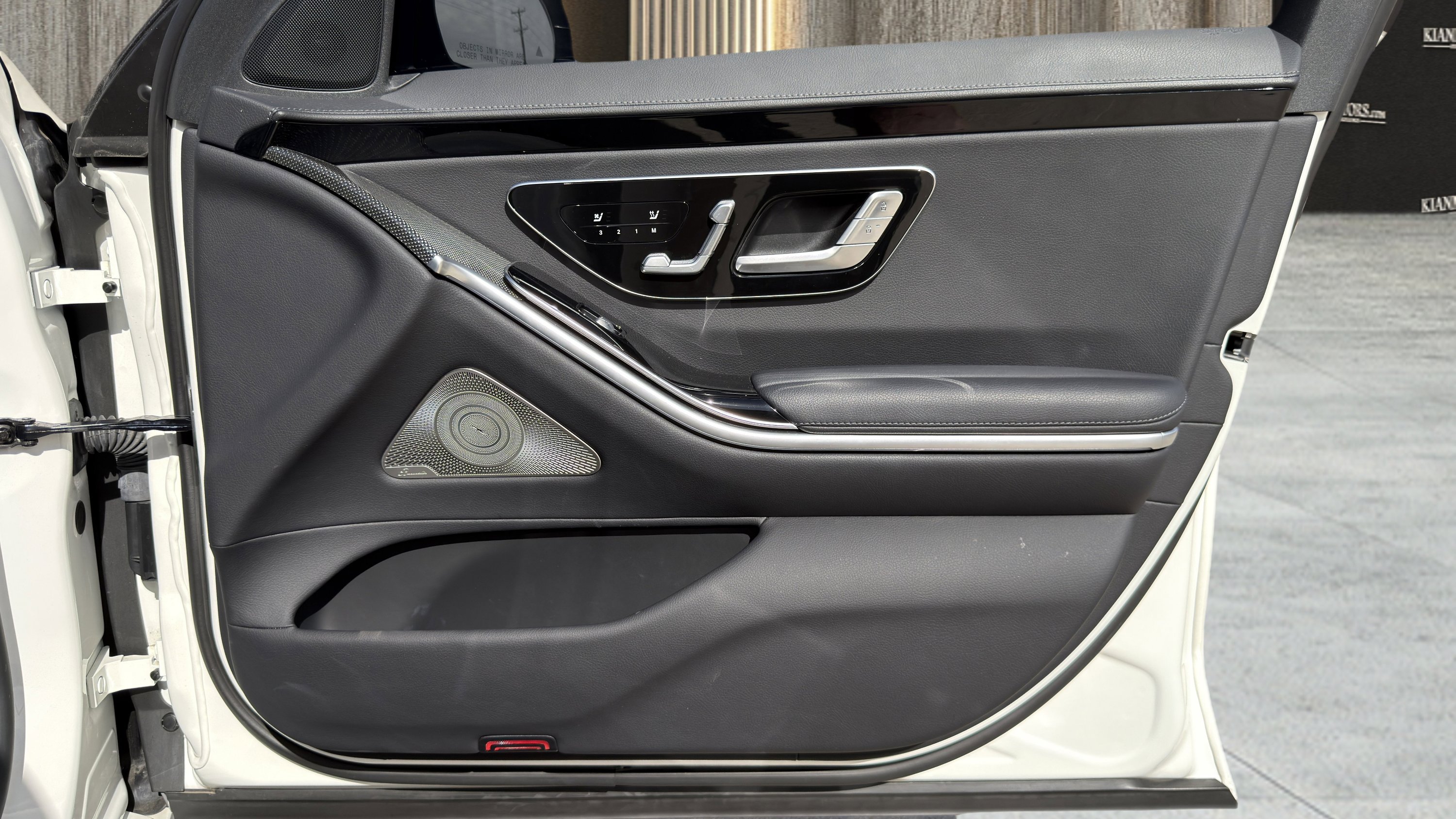 Used 2022 Mercedes-Benz S 500 S 500 w/ AMG Line Package image 40