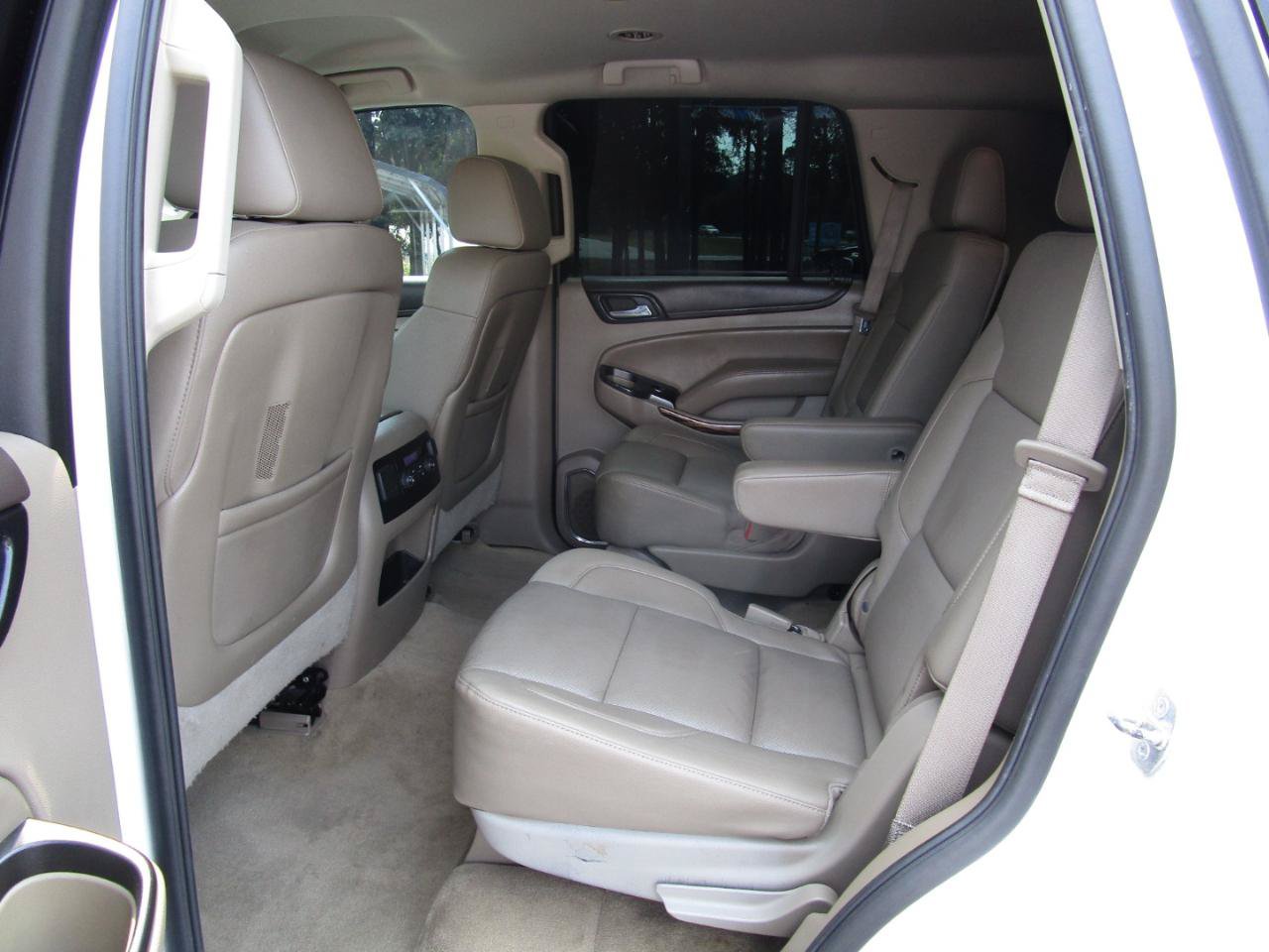 Used 2016 GMC Yukon SLT w/ HD Trailering Package RWD image 23