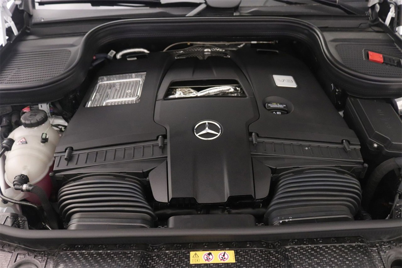 New 2026 Mercedes-Benz GLS 580 4MATIC image 14