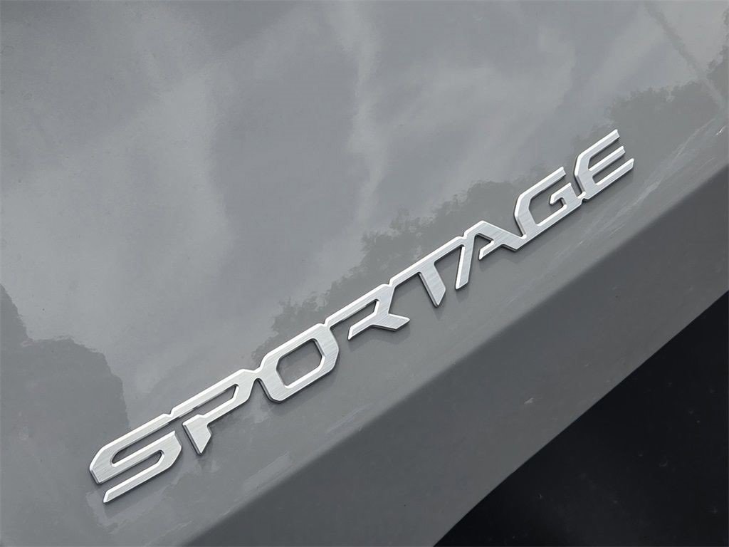 New 2026 Kia Sportage EX w/ EX Panorama Roof Package image 8