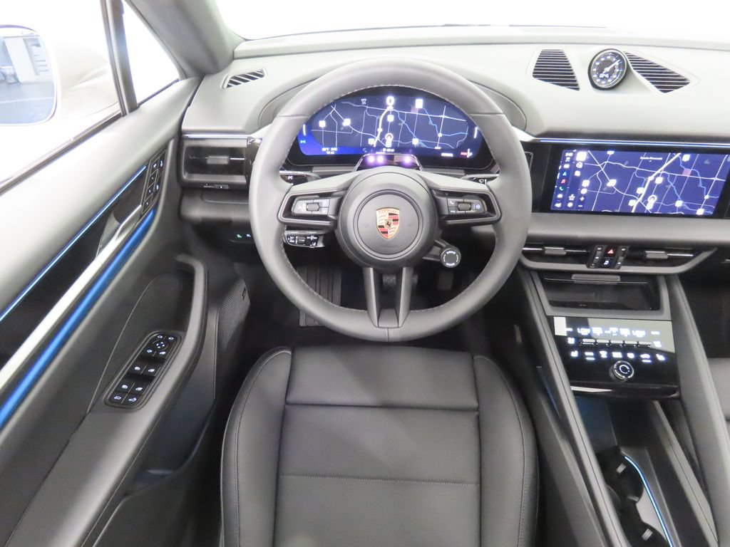 New 2026 Porsche Macan 4 Electric AWD/4WD image 18