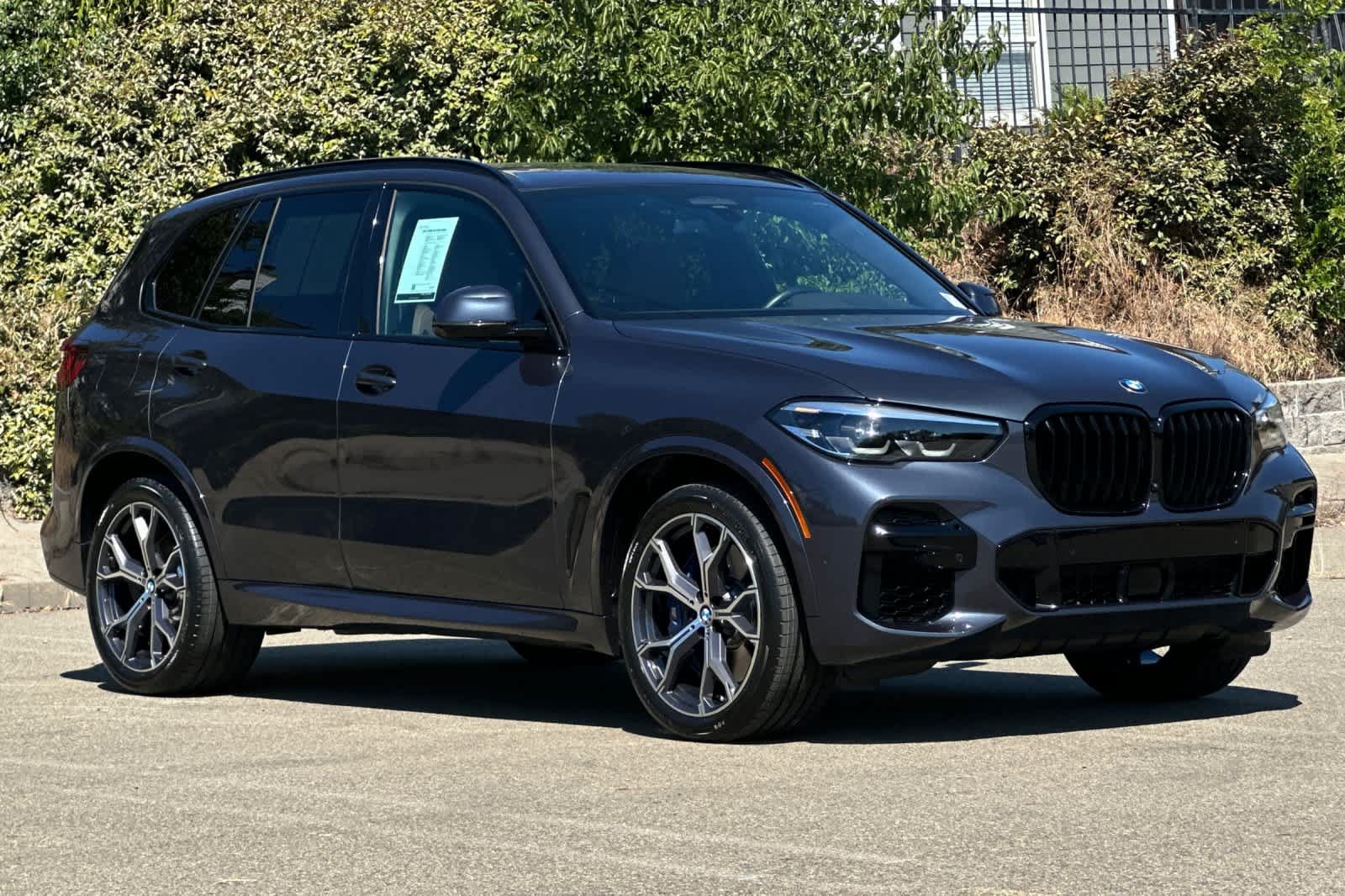 Used 2022 BMW X5 M50i AWD/4WD image 5