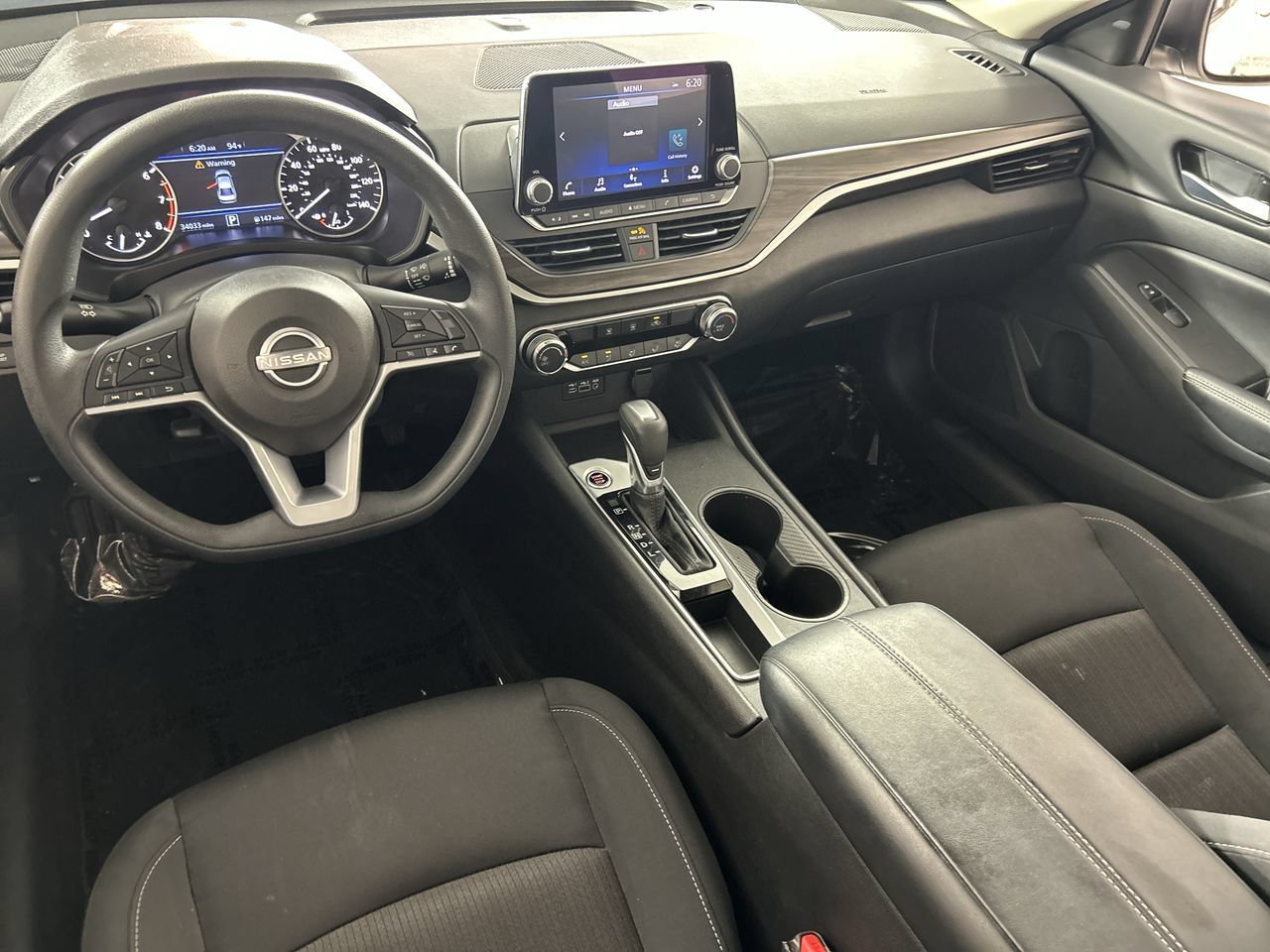 Used 2025 Nissan Altima 2.5 SV FWD image 22