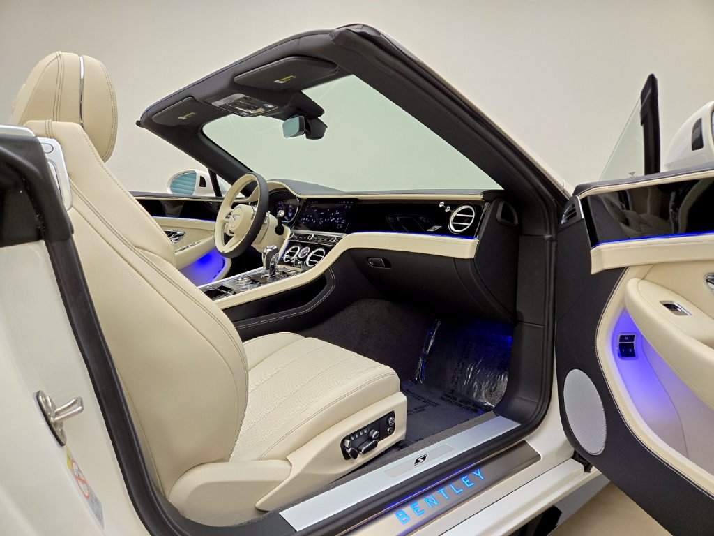New 2027 Bentley Continental GTC AWD/4WD image 22