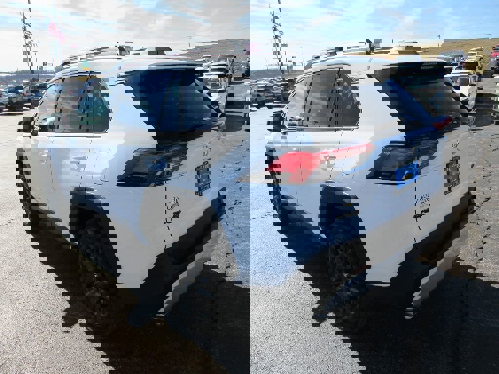 Used 2024 Toyota RAV4 Adventure image 3