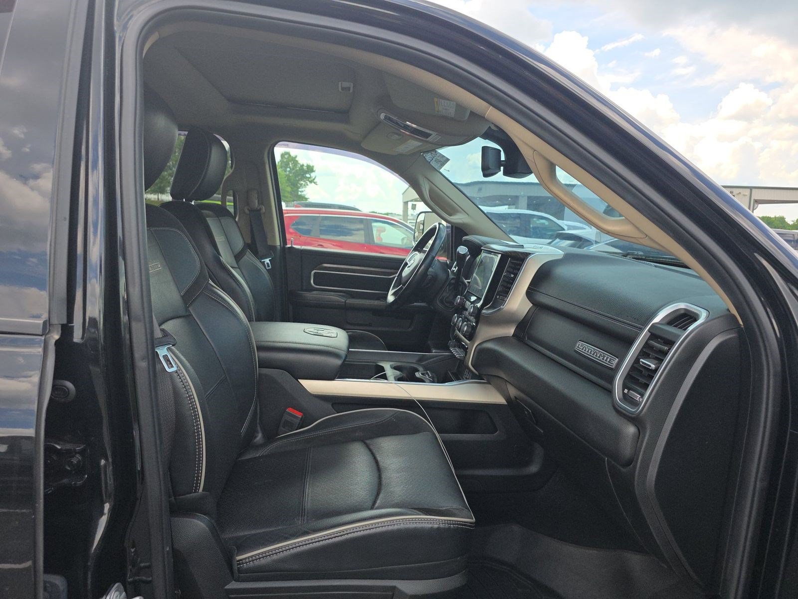 Used 2021 RAM 2500 Laramie AWD/4WD image 13