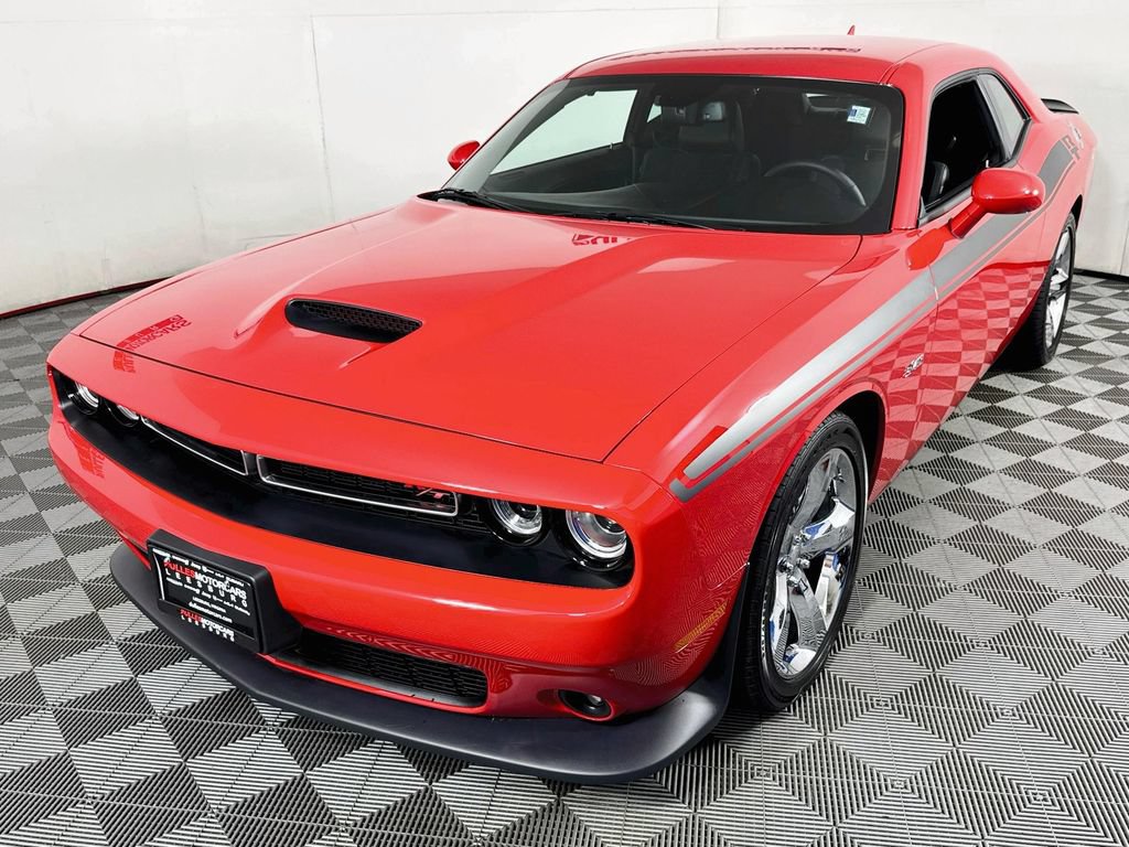 Used 2023 Dodge Challenger R/T w/ Plus Package RWD image 3