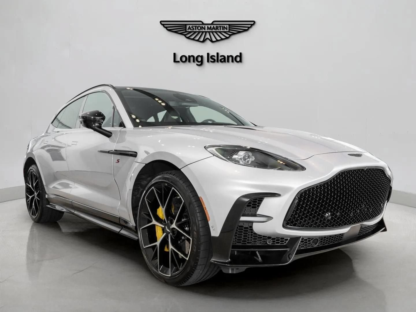 New 2026 Aston Martin DBX S AWD/4WD image 3