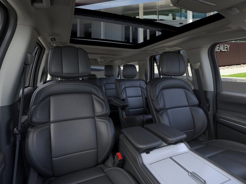 New 2025 Lincoln Navigator L Reserve AWD/4WD image 40