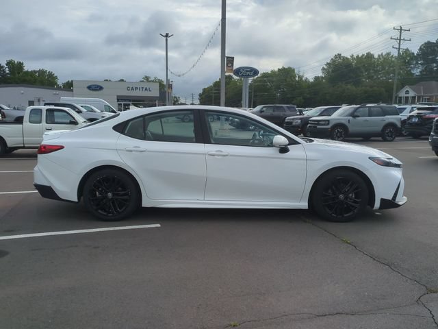Used 2025 Toyota Camry SE FWD image 14