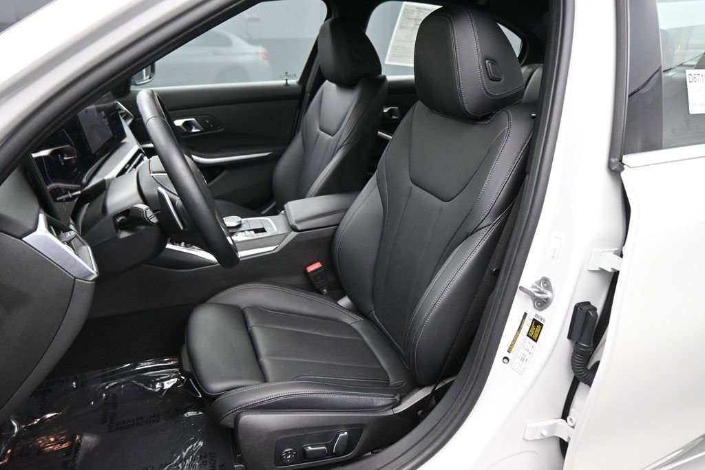 Used 2024 BMW 330i Sedan RWD image 16